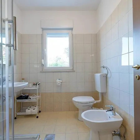 Apartment Luxury Two Bedrooms Jacuzzi *