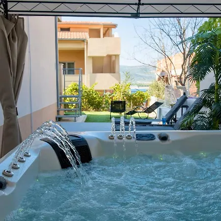 Apartment Luxury Two Bedrooms Jacuzzi